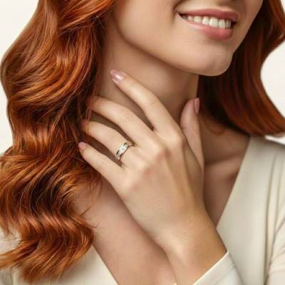 Alliance Concave 2 ors Rose et Blanc 375 & Diamant de Synthèse 0,01 ct, Largeur 4 ou 5 mm - Amore