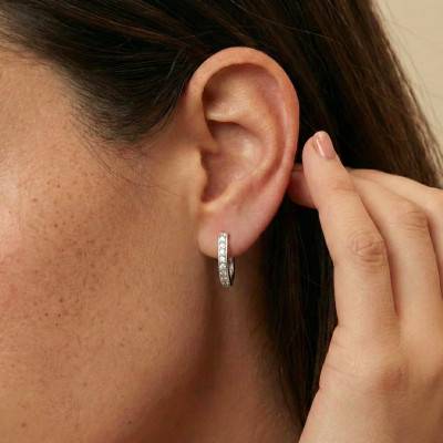 375 White Gold & 0.13 ct Diamond Stud Earrings - Divine