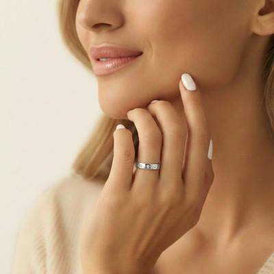Alliance Demi-Bombée Polie en Or Blanc 375, Diamants de Synthèse 0,045 ct, Largeur 4 ou 5 mm - Amore