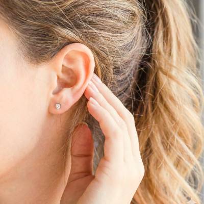 Boucles d'Oreilles Puces en Or Blanc 750 & Diamants Clos 0,20 ct HSI - Divine