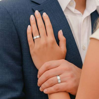 Alliance Ruban Brossé en Or Blanc 375, Largeur de 3 mm à 5 mm - Amore