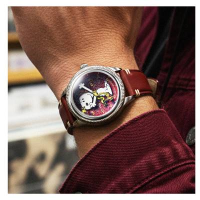 Montre Flyboy Airmaster 40 Meca-Quartz Peanuts Snoopy Flying Ace Limited Edition Doghouse Red AV-4138-02 - Avi-8