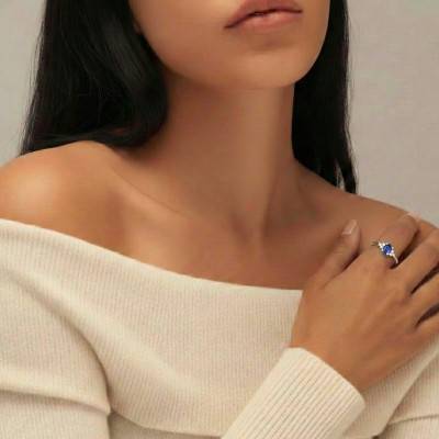 Bague en Or Blanc 750 & Diamants 0,06 ct et Saphir 0,30 ct - Aurora