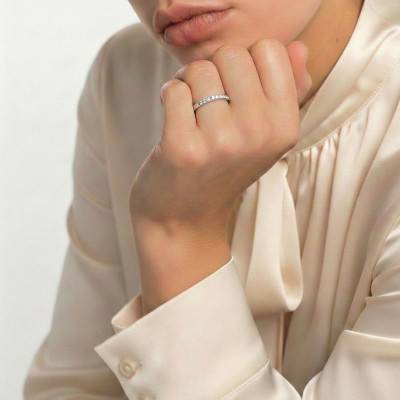 Alliance Ruban en Or Blanc 375 & Diamants de Synthèse, Largeur de 1,40 mm - Amore