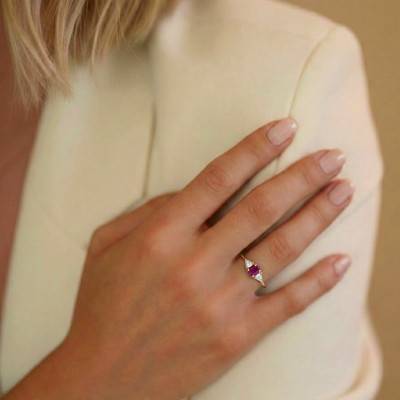 375/1000 Yellow Gold Ruby & Zirconium Oxide Shouldered Solitaire Ring - Aurora