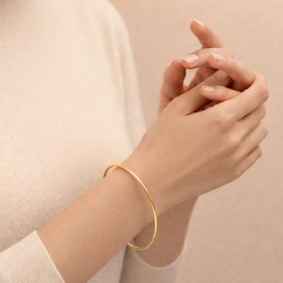 750/1000 Yellow Gold Solid Round Wire Bangle Bracelet, Diameter 70 mm, Width 1 mm to 3.60 mm - Emanessence