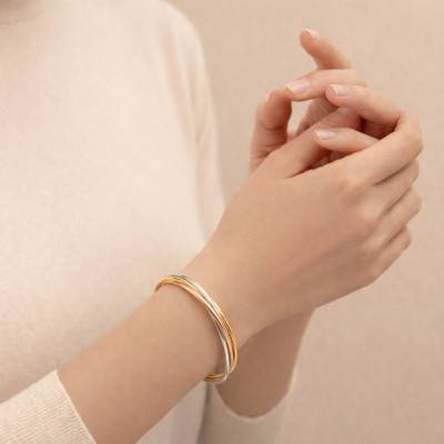3-Color 750/1000 Gold Interlaced Flat Half Bangle Bracelet, 65 mm Diameter, Width 2.4 mm to 6 mm - Emanessence