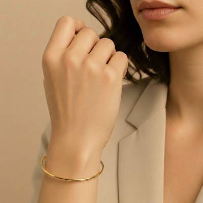 750/1000 Yellow Gold Solid Round Wire Bangle Bracelet, 55 mm Diameter, 1 mm to 3.60 mm Width - Emanessence