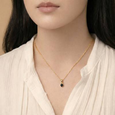 750/1000 Yellow Gold & Black Diamond Pendant - Emanessence
