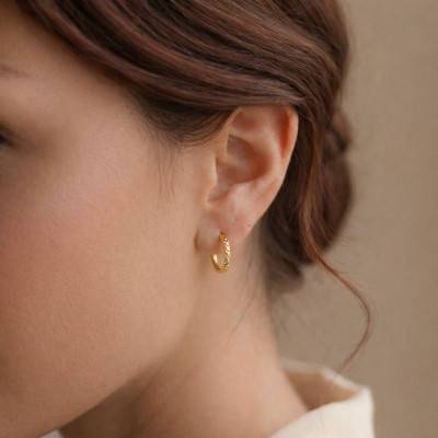 Emanessence Faceted 375/1000 Yellow Gold Hoop Earrings, Diameter 15 mm or 18 mm - Emanessence