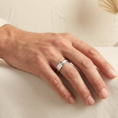 Alliance Ruban Standard à Bande Sablée en Or Blanc 375 ou 750, Largeur 5 mm - Fair'Belle