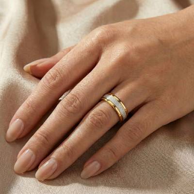Yellow & White Gold 375/1000 or 750/1000 Concave Standard Sandblasted Two-Tone Wedding Ring 5 mm - Fair'Belle