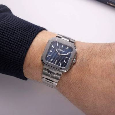 Montre Cap Camarat Square Quartz Bleu & Acier 14546B15 - Herbelin