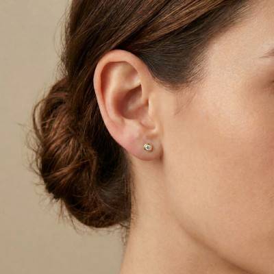 Bezel-Set Lab-Grown Diamond Stud Earrings in Yellow Gold 375 or 750 2x0,08 ct - Ocarat