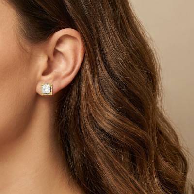 Yellow 375/1000 Gold Square Stud Earrings - Emanessence