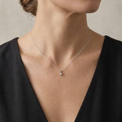 White Gold 4-Prong Lab-Grown Diamond Necklace 0,09 ct 375 or 750 - Ocarat