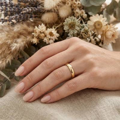 375 Yellow Gold Standard Demi-Jonc Wedding Ring, 4 mm Width - Amore