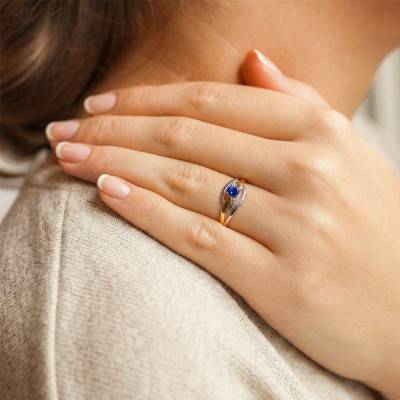 750/1000 Two-Tone Gold Sapphire 0.226 ct Solitaire Ring - Joelli
