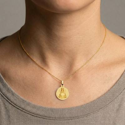 Médaille Sainte Barbe Biseauté et Mate en Or Jaune 750, Diamètre 18,00 mm - Lucas Lucor