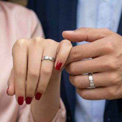 Alliance Ruban Diamant Rond 0,026ct HSI en Or Blanc 375, Largeur 4,00 mm - Fair'Belle