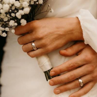 Alliance Demi Jonc Confort en Or Blanc 375, Largeur 5,00 mm - Ocarat