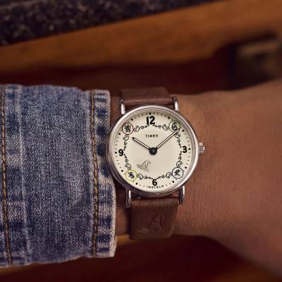 Timex x Harry Potter Weekender Gryffindor 38mm Watch TW2Y76300 - Timex
