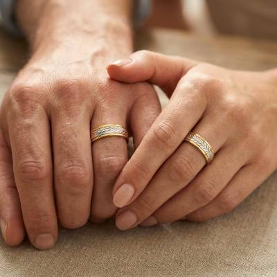 Alliance Ruban Confort Striée en 2 Ors 375, Largeur 5,00 mm - Ocarat