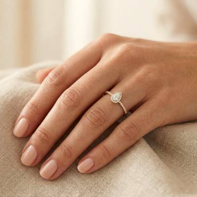 Solitaire Accompagné Diamants de Synthèse 0,85 ct en 2 Ors 750, Taille 54 - Ocarat