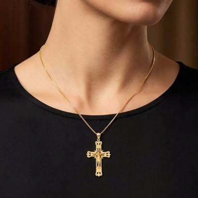Croix Christ Filigrane en Or Jaune 750, Dimension 42 x 27 mm - Lumiosa