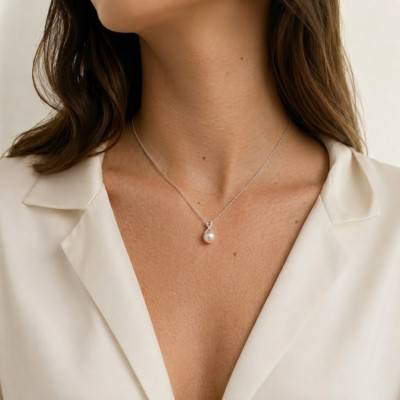 Collier Perle d'Akoya Ronde Blanche & Diamants en Or Blanc 750, Longueur 44 cm Ajustable - Schmittgall