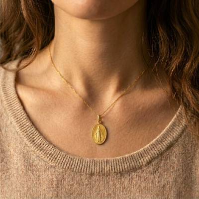 Médaille Vierge Miraculeuse Bord Poli en Or Jaune 750 - Emanessence