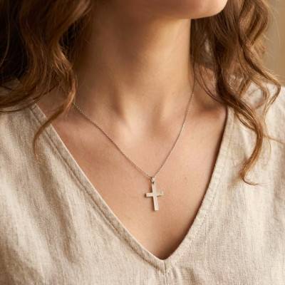 Croix Plate Simple en Or Blanc 375 ou 750 - Emanessence