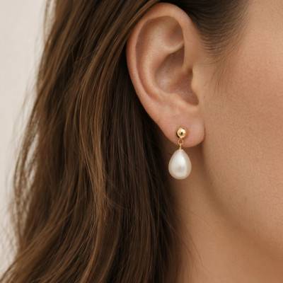 Boucles d'Oreilles Pendantes Perles d'Eau Douce en Or Jaune 750 - Schmittgall
