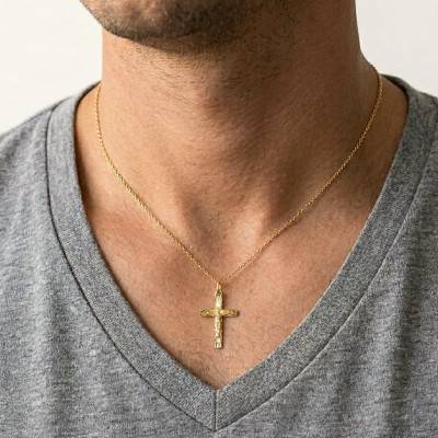 Croix Christ Ciselée en Or Jaune 375, Dimension 20 x 35 mm - Ocarat