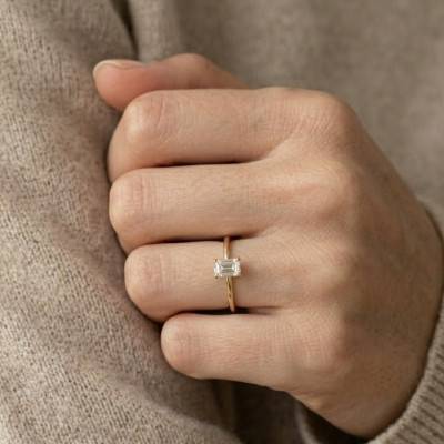 Bague de Fiançailles Solitaire Diamant de Synthèse Forme Émeraude 1,00 ct en Or Jaune 750, Taille 54 - Ocarat