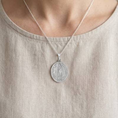 Médaille Ovale Vierge Marie Miraculeuse en Argent 925 - Emanessence