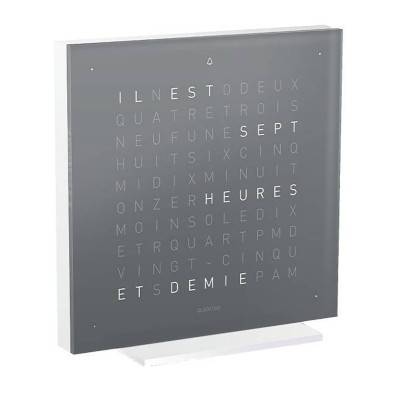 Horloge de table Earth 13.5 Early Grey Tea en français - Qlocktwo