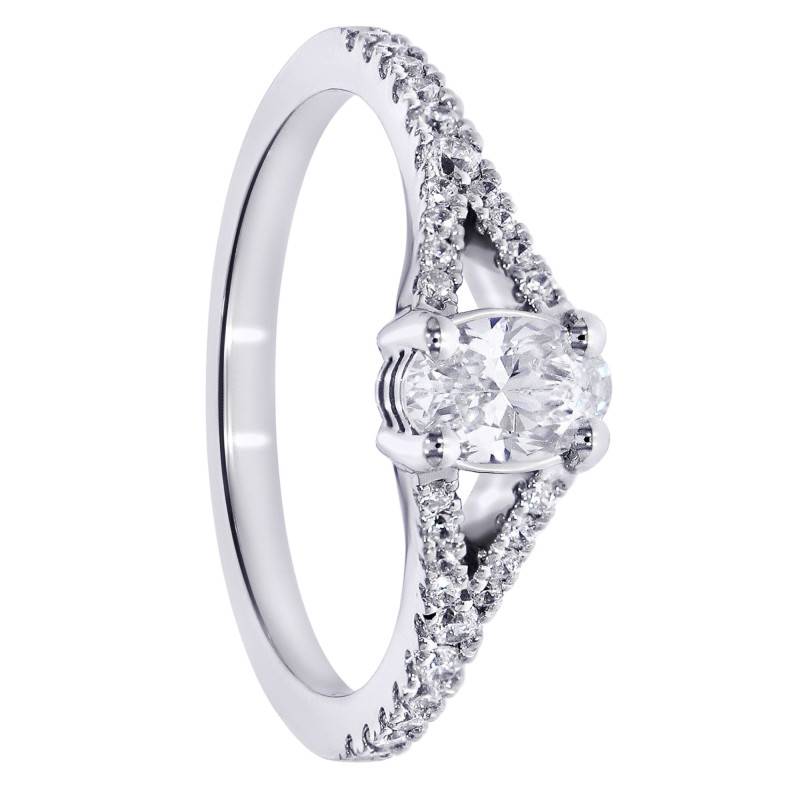 Solitaire Accompagné Ovale en Diamants de Synthèse 0,50 ct & Or Blanc 375 - Amore