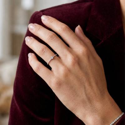 Bague Solitaire Accompagné en Or Blanc 375 et Diamant HSI 0,25 ct - Amore