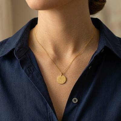 Médaille ronde Enfant la tête dans les nuages Or Jaune 375/1000 - 16 mm - Augis