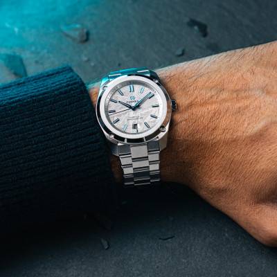 Montre Essence Space Ghost 41mm 0334.1.6643.100 - Formex