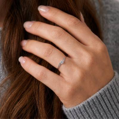Bague Solitaire Tourbillon Diamants 0,21 ct en Or Blanc 375 - Amore