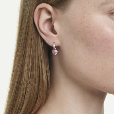Boucles d'Oreilles Pendantes Chroma Cristal Cœur Rose en Métal Rhodié & Oxydes de Zirconium - 5757814 - Swarovski