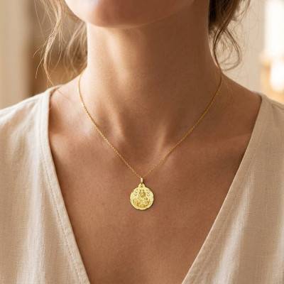 750 Yellow Gold Faceted Maternity Virgin With Wheat Ears Medal, Diameter 16 mm to 20 mm - Lumiosa