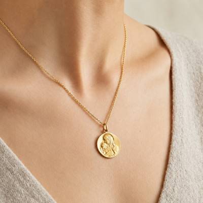 750/1000 Yellow Gold Saint Anne Medal, Diameter 15 mm to 20 mm - Becker