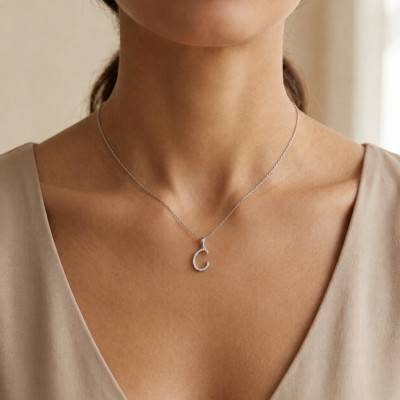 9K White Gold Letter C Pendant & Diamonds 0,08 ct HSI - Emanessence