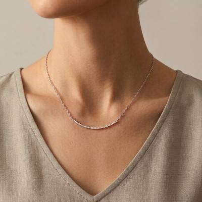 375/1000 White Gold & Diamond 0,7 ct HSI Bar Necklace, Length 45 to 47 cm - Emanessence