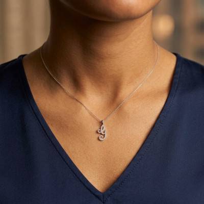 Pendentif Lettre G en Or Blanc 375 & Diamants 0,08 ct HSI - Emanessence