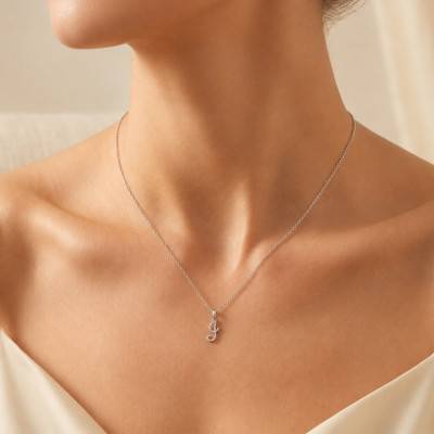 Pendentif Lettre J en Or Blanc 375 & Diamants 0,08 ct HSI - Emanessence