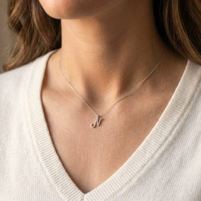 Pendentif Lettre N en Or Blanc 375 & Diamants 0,08 ct HSI - Emanessence